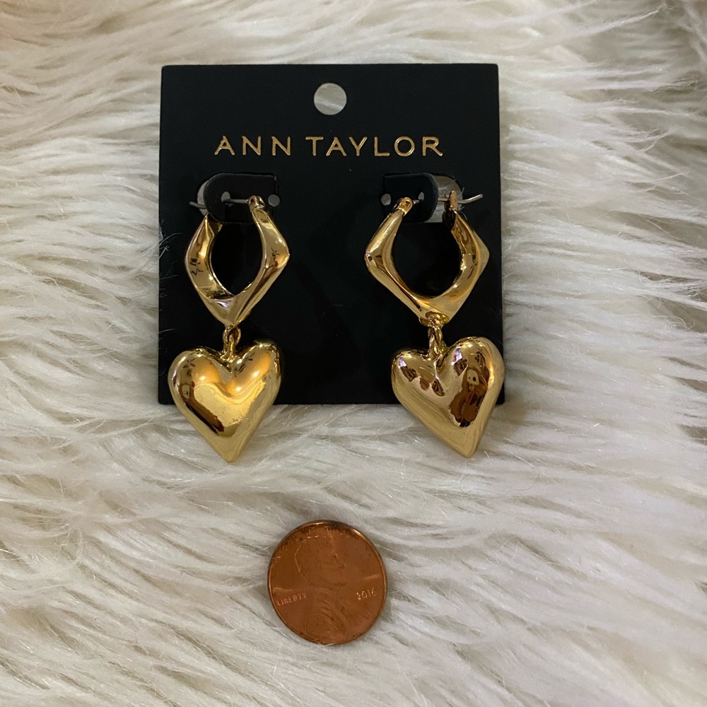 Ann Taylor Gold Heart Drop Earrings - Picture 3 of 5